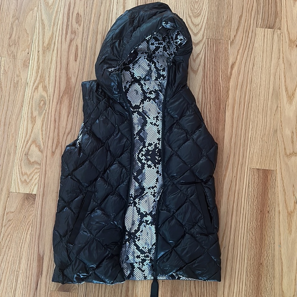 NWOT Lululemon Athletica reversible puffer vest